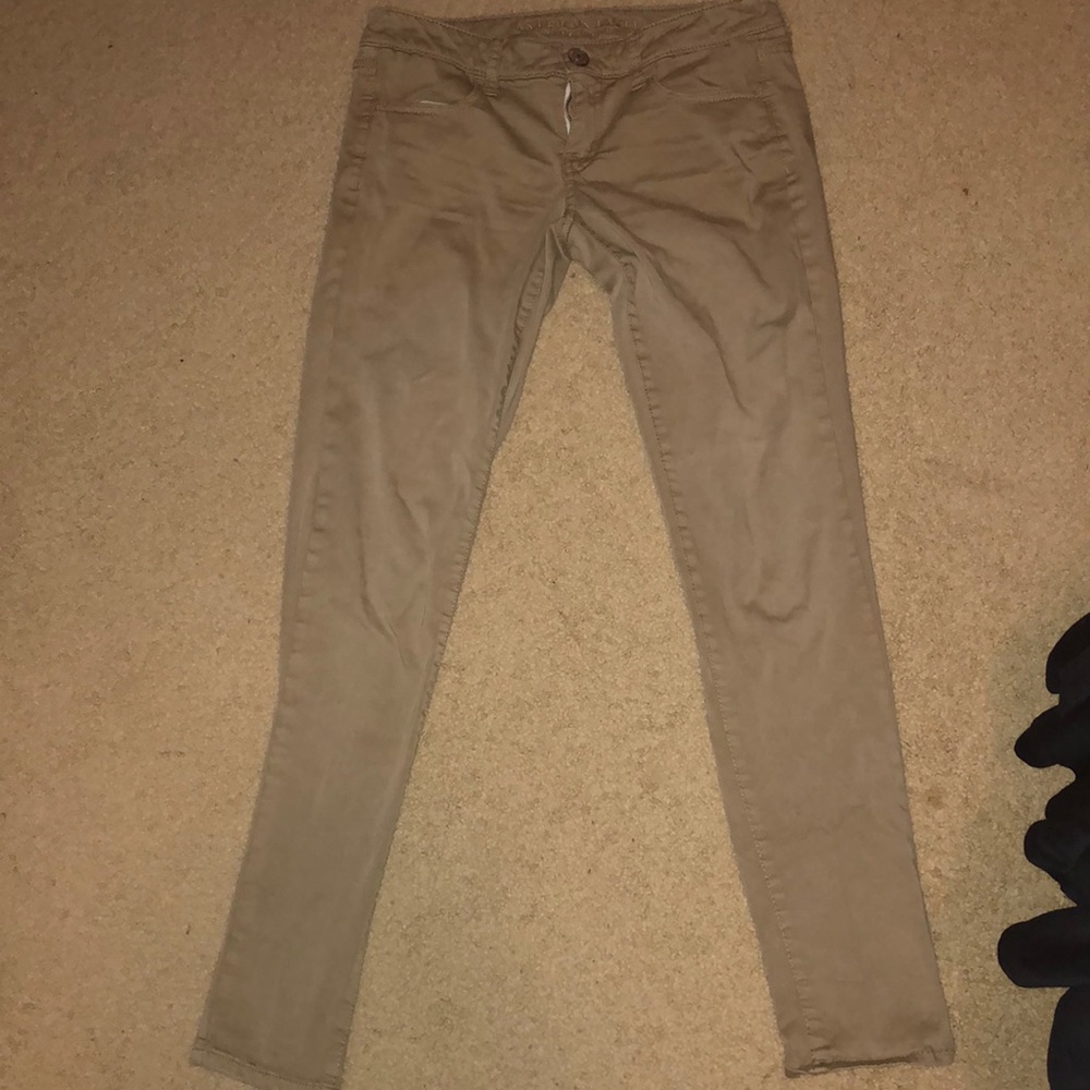 America Eagle khaki pants